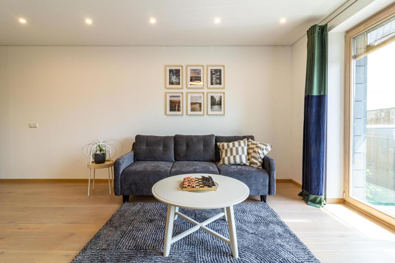 Cohost I Sunny Center Apt, Covered Parking, Balcony & Self Check-In Каунас Экстерьер фото